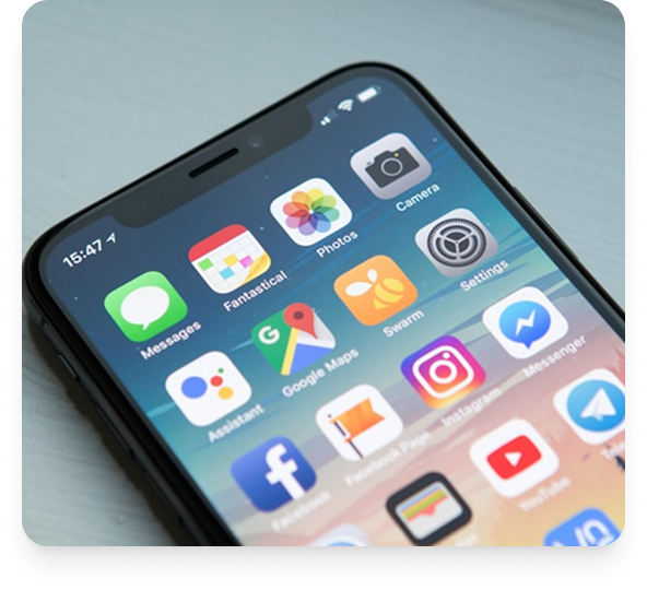 Smartphone affichant l'application ECO LIFE